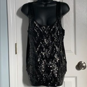 Sequins Black Express top.